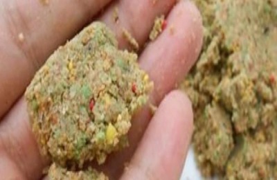 搓饵怎么搓不容易掉
