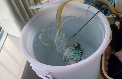 养鱼换水方法